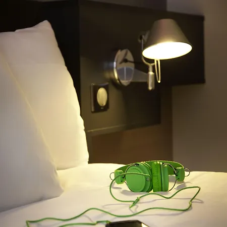 Ibis Styles Centre Gare 3* رْوان