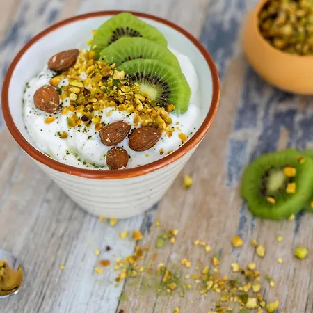 罗阿纳中央车站宜必思尚品酒店 酒店 罗阿纳